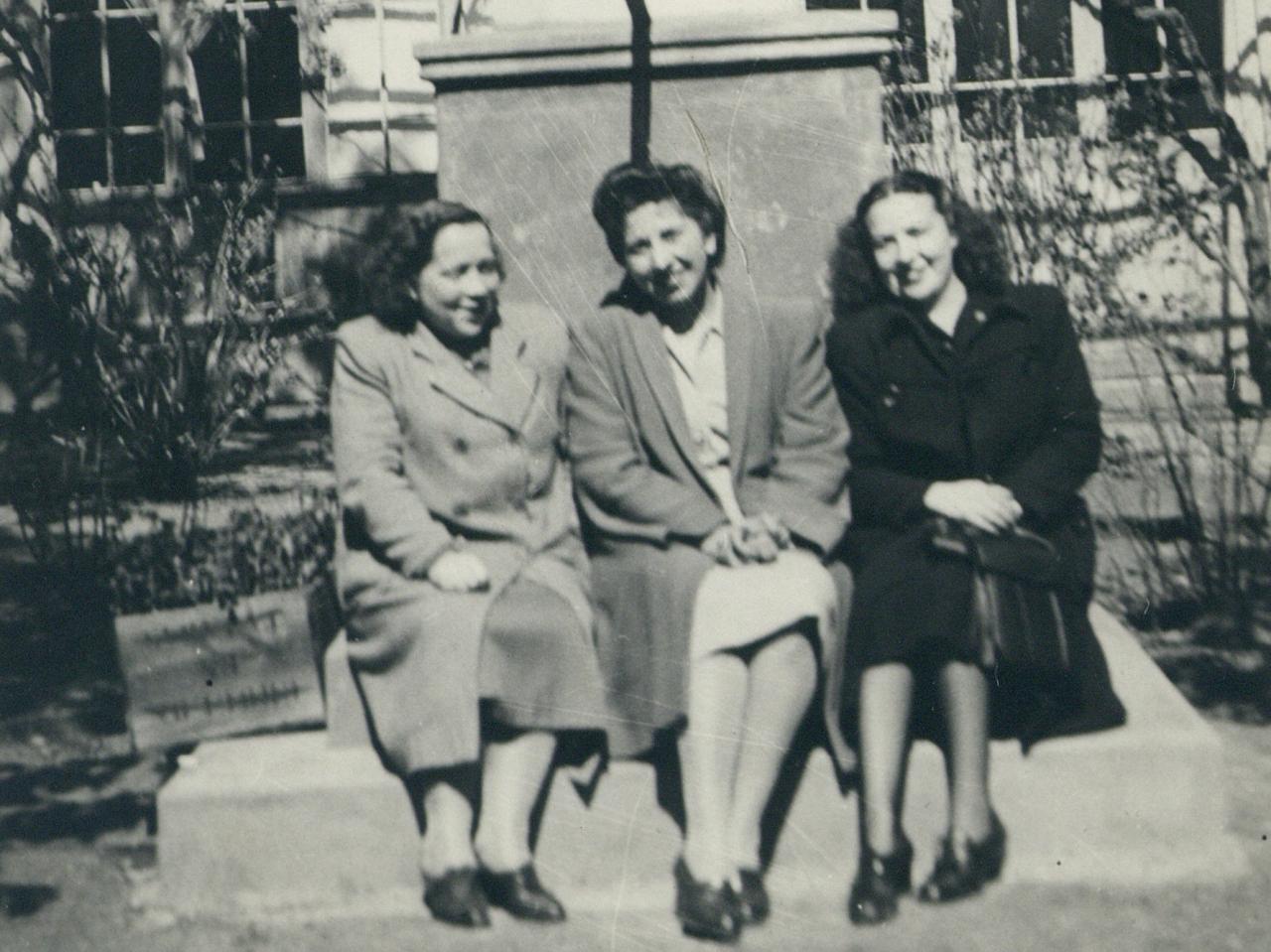 Tres mujeres