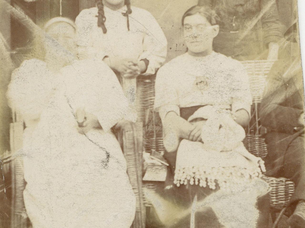 Cuatro mujeres