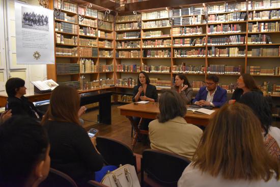 Actividad al interior de la Biblioteca