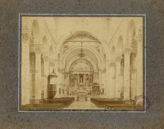 Interior de la Recoleta Dominica hacia el altar, hacia 1890